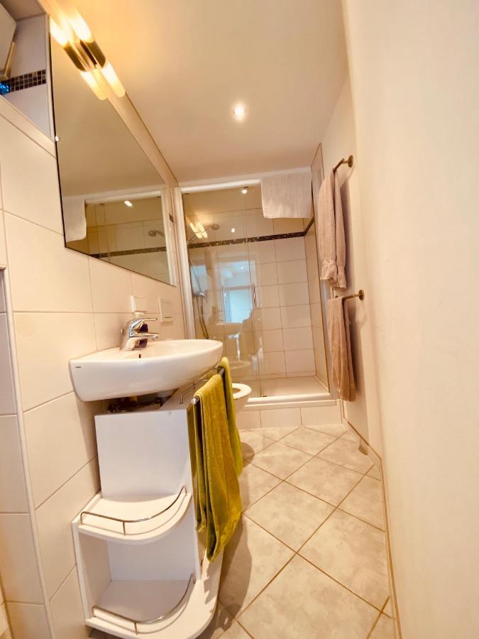 Modernes Apartment am Bodensee Wasserburg Buitenkant foto